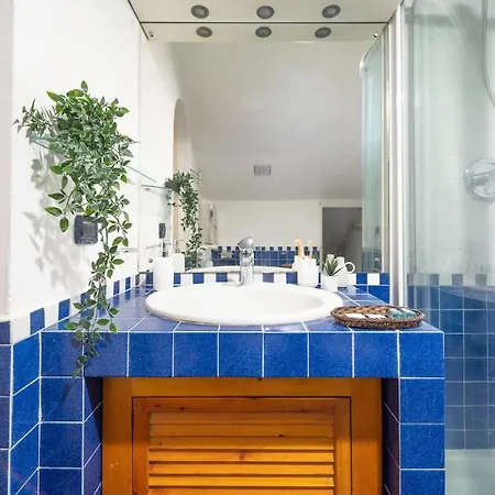 Apartment Canavesi Red Metro Primaticcio 4 Min Mailand